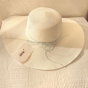 Steve Madden Basic Straw Panama Hat - white